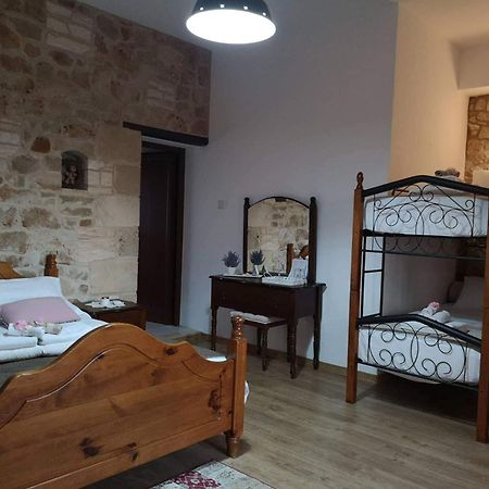 Hanna Koumi Boutique Hotel Kormakiti Bilik gambar